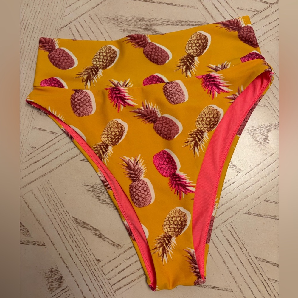 Aerie High Cut Cheeky Bikini Bottoms / Tropical Swimsuit / Pineapple